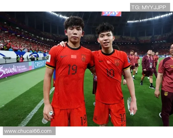 杨军专访：从绿茵场到人生舞台的足球旅程回顾与展望